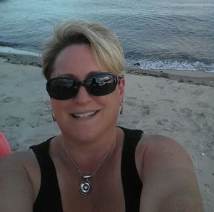 Meet your Posher, Mitzi